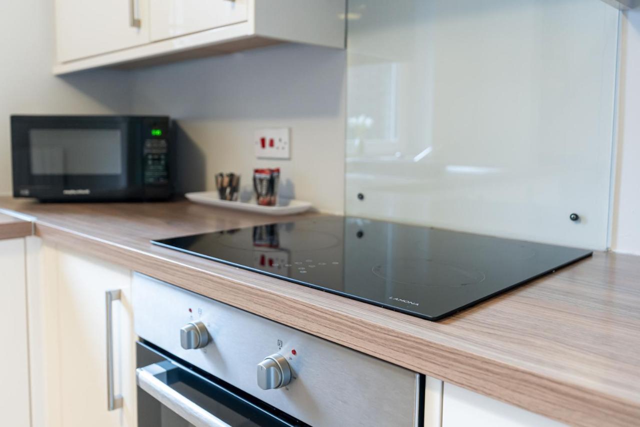 Ground-Fl Two Bedroom Apartment In Bridge Of Allan Exterior foto