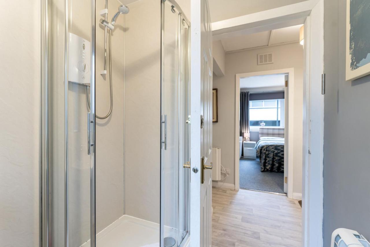 Ground-Fl Two Bedroom Apartment In Bridge Of Allan Exterior foto