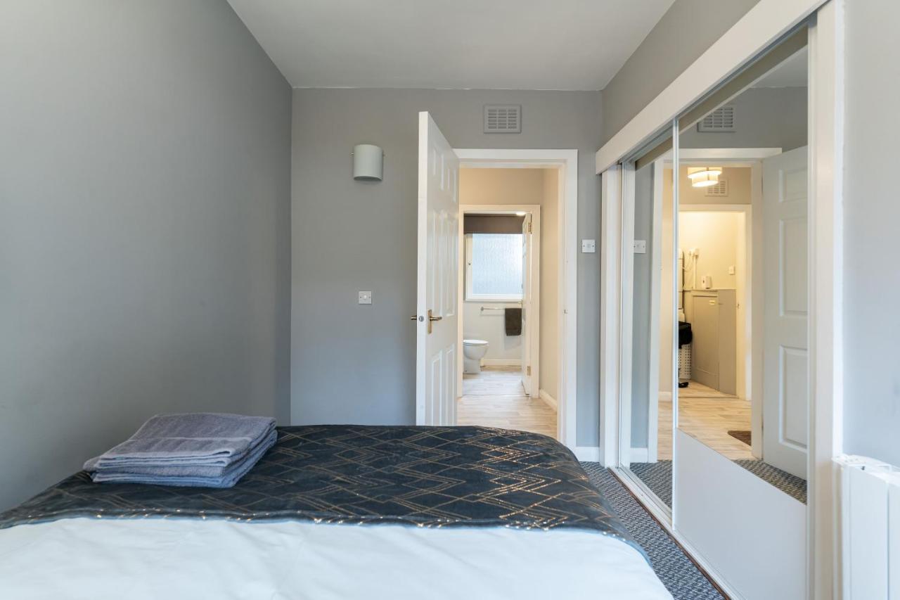 Ground-Fl Two Bedroom Apartment In Bridge Of Allan Exterior foto